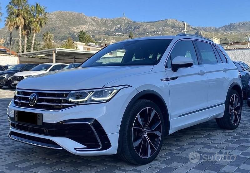 Usata VW Tiguan R-line 150 CV (110 kW) 2022 Bianco SUV