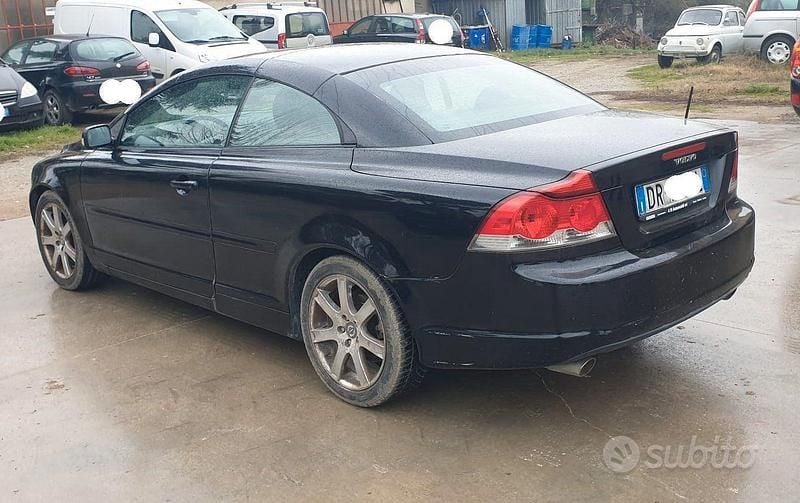 Usata Volvo C70 Momentum 179 CV (131 kW) 2008 Nero Cabrio