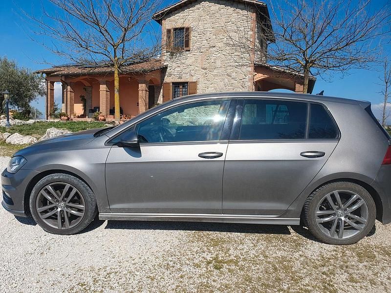 Usata VW Golf VII R-line 110 CV (80 kW) 2016 Grigio Berlina