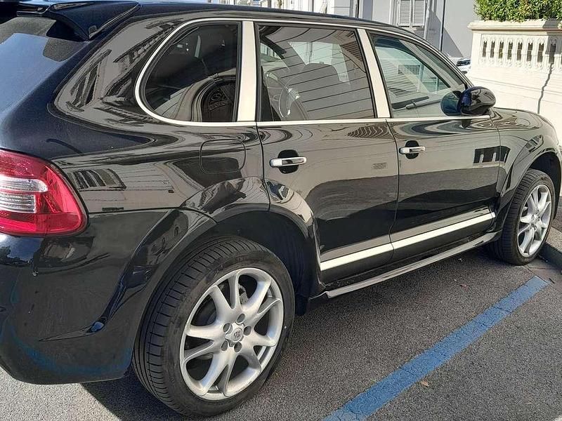 Usata Porsche Cayenne 462 CV (339 kW) 2005 Nero SUV