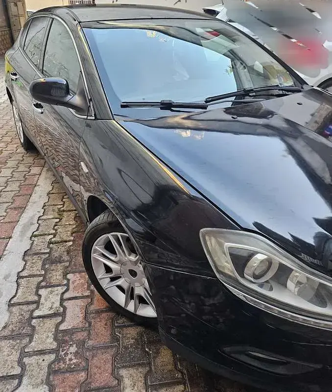 Usata Lancia Delta Gold 120 CV (88 kW) 2012 Utilitaria