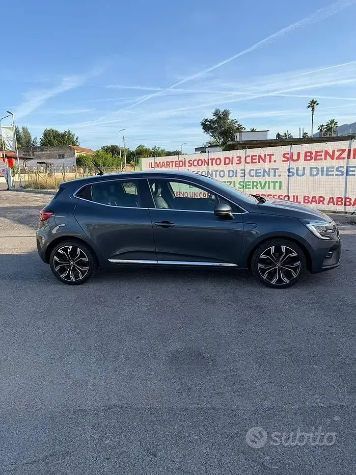 Usata Renault Clio V 2022 Bluazzurro Berlina