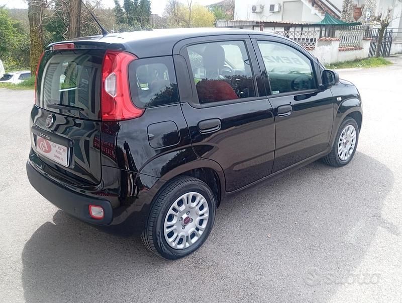 Usata Fiat Panda Easy 69 CV (50 kW) 2017 Nero Utilitaria