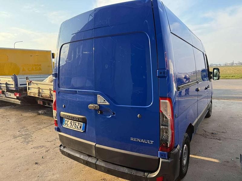 Usata Renault Master 136 CV (100 kW) 2020 Blu/azzurro Furgone