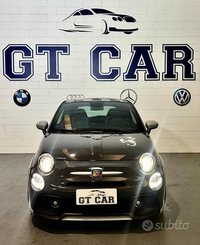 Usata Abarth 695 180 CV (132 kW) 2022 Grigio Utilitaria