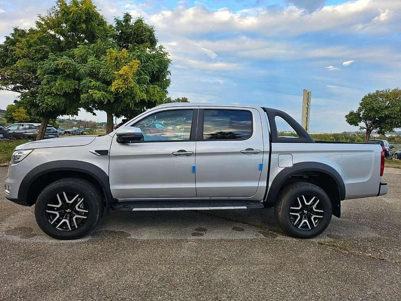 Nuova DR DR2 136 CV (100 kW) 2025 Argento Utilitaria