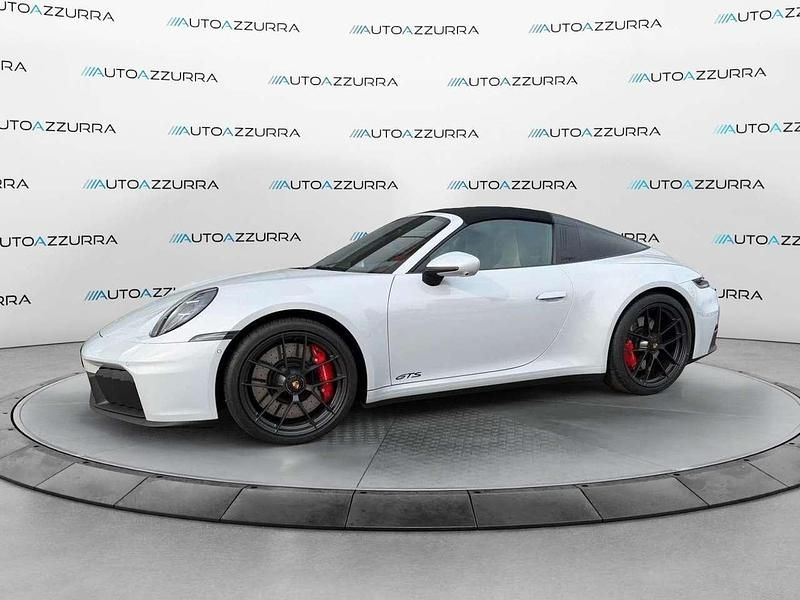 Nuova Porsche 911 541 CV (397 kW) 2026 Grigio Cabrio