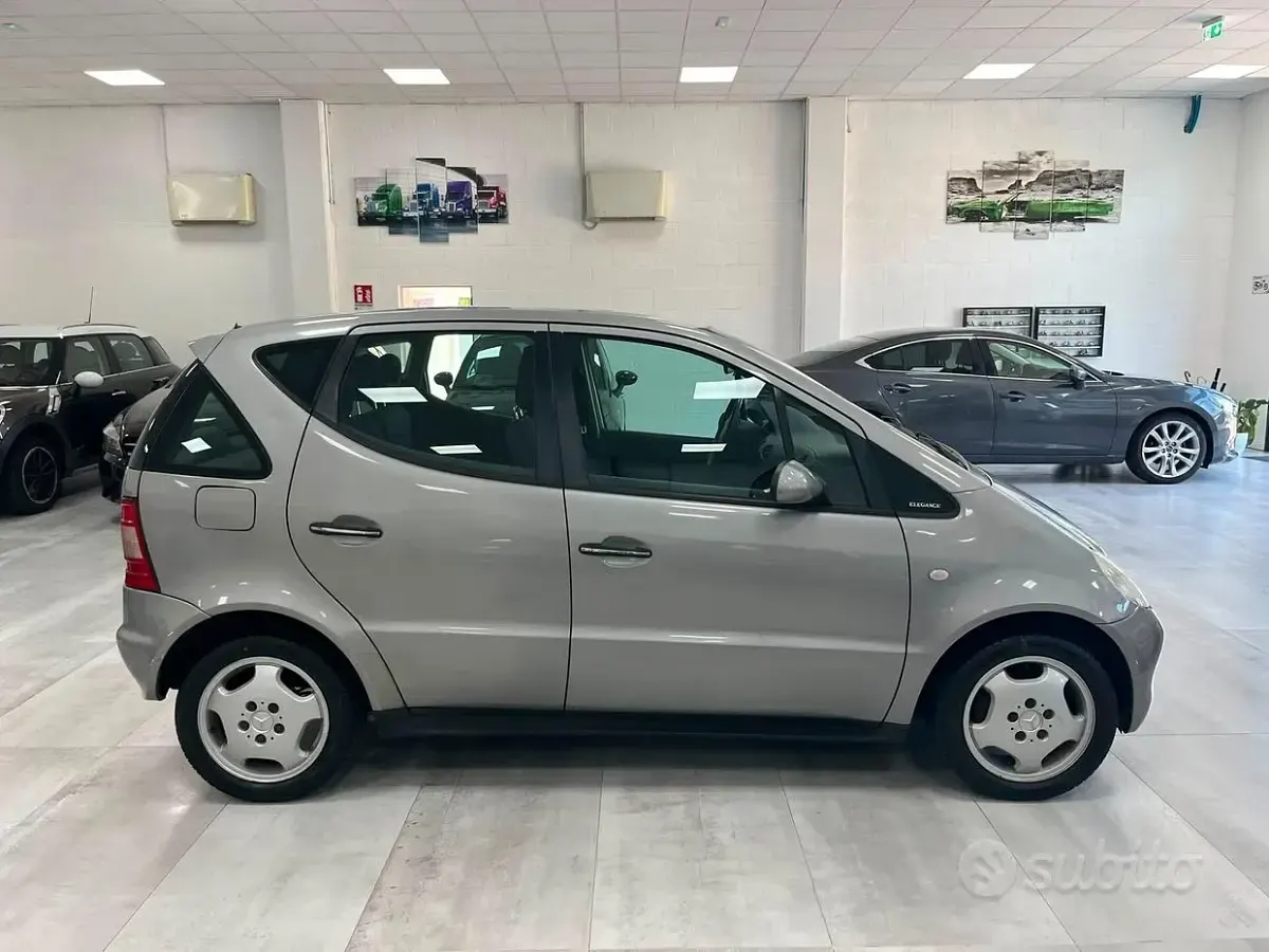 Usata Mercedes A140 Elegance 82 CV (60 kW) 2001 Grigio Utilitaria