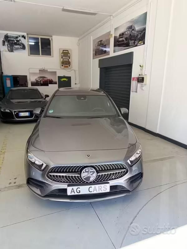 Usata Mercedes A180 Premium 115 CV (84 kW) 2020 Grigio Berlina