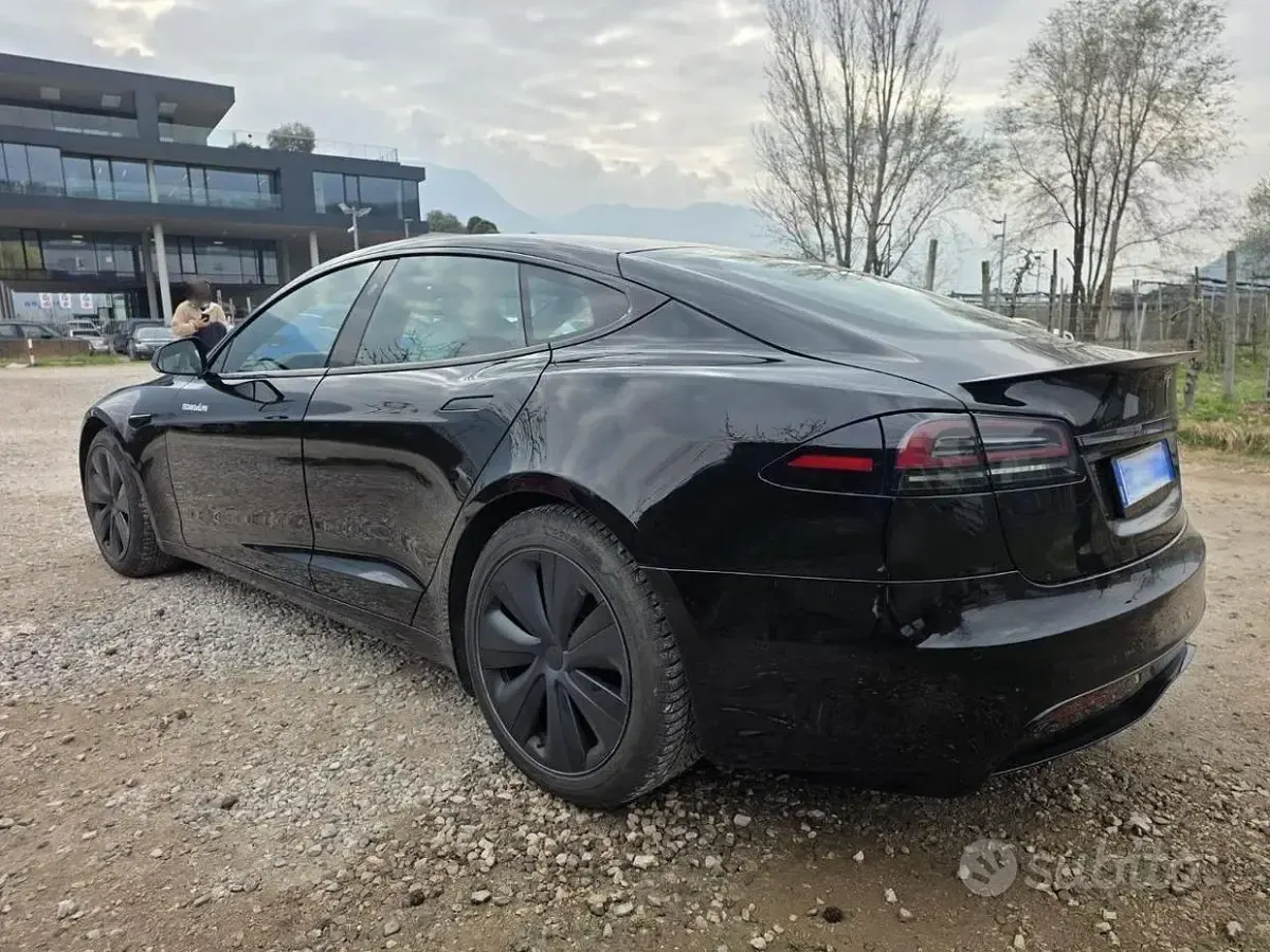 Usata Tesla Model S Plaid 750 kW (1020 CV) 2023 Nero Utilitaria