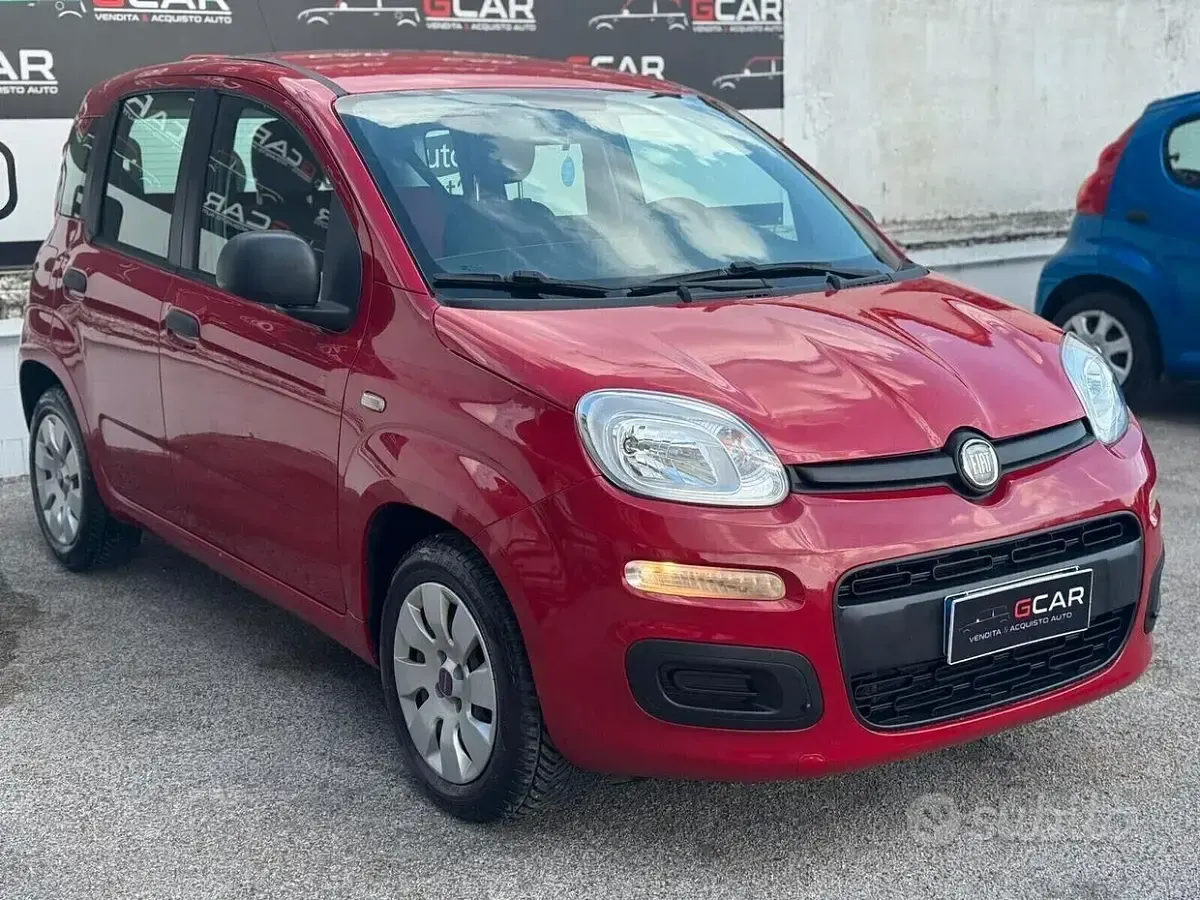 Usata Fiat Panda Easy 69 CV (50 kW) 2012 Rosso Utilitaria