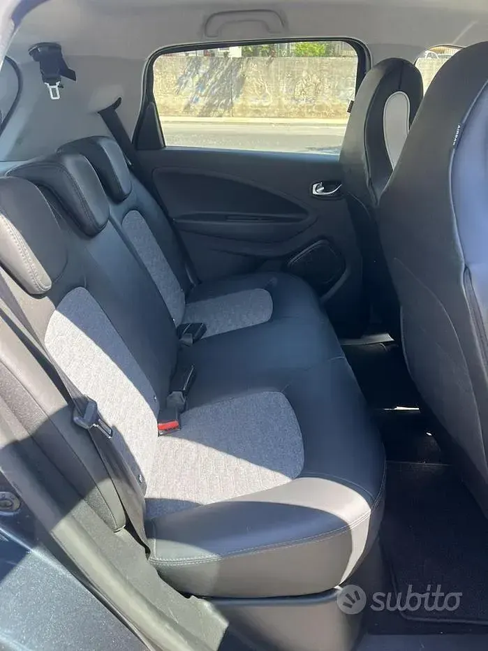 Usata Renault Zoe Intens 50 kW (69 CV) 2020 Bluazzurro Utilitaria