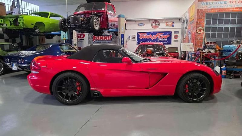 Usata Dodge Viper 506 CV (372 kW) 2003 Rosso Cabrio