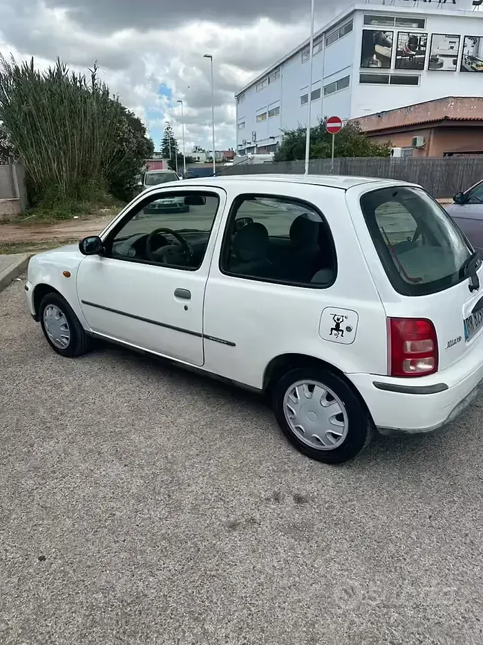Usata Nissan Micra 60 CV (44 kW) 2001 Bianco Utilitaria