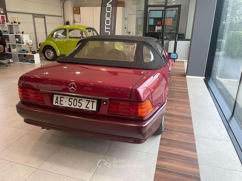 Usata Mercedes SL300 231 CV (169 kW) 1991 Rosso Cabrio