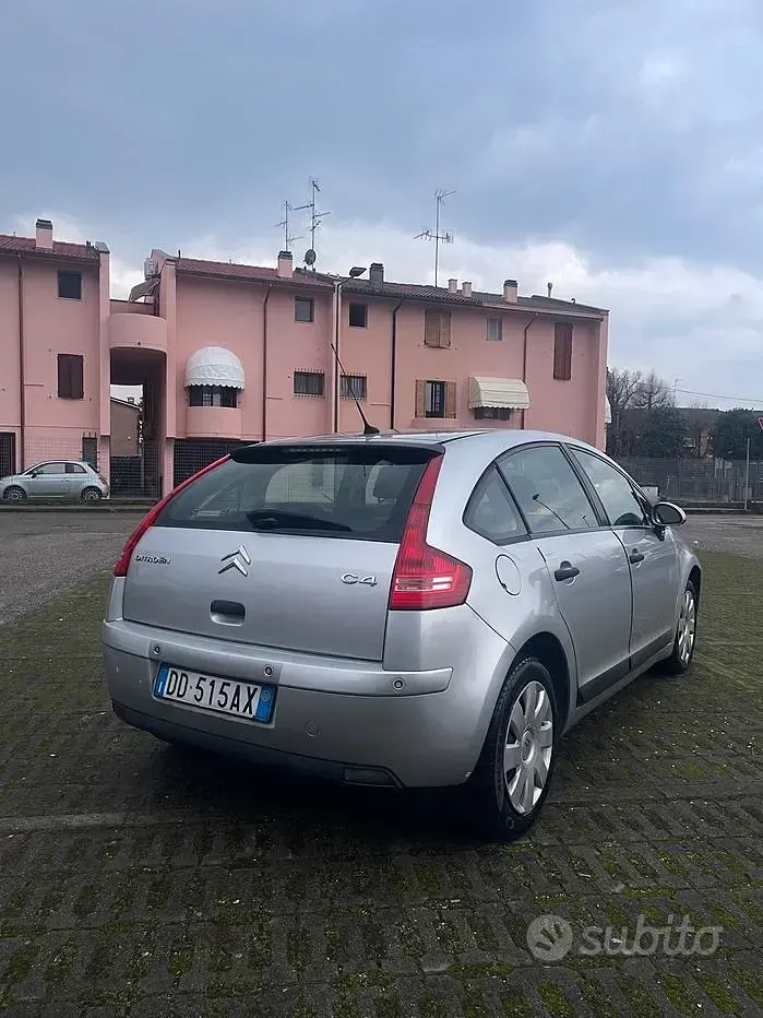 Usata Citroën C4 90 CV (66 kW) 2006 Grigio Berlina