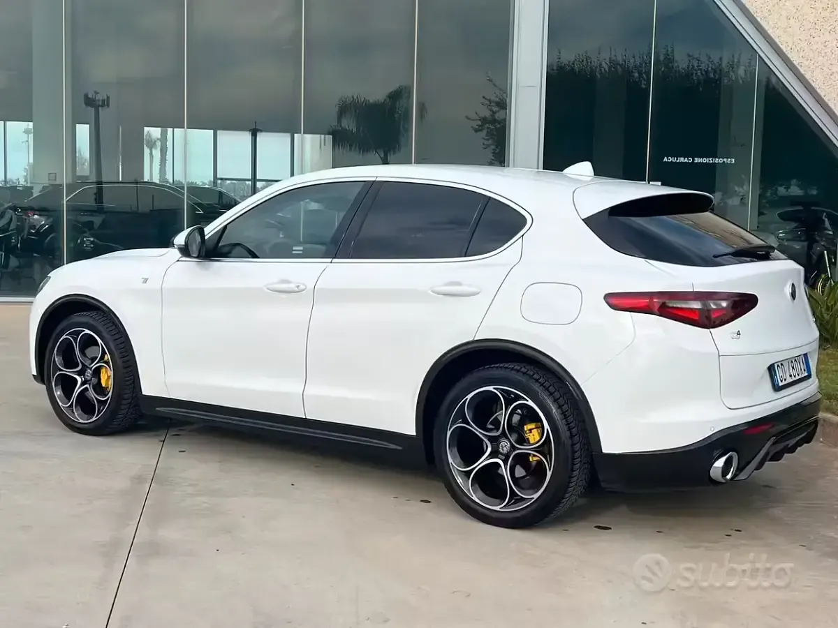 Usata Alfa Romeo Stelvio Ti 210 CV (154 kW) 2021 Bianco SUV