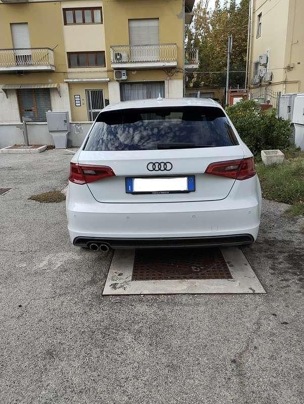 Usata Audi A3 Ambition 140 CV (102 kW) 2013 Berlina