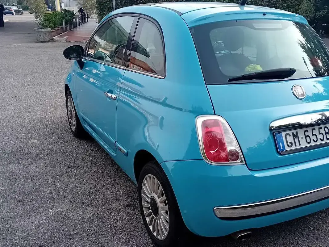 Usata Fiat 500 Lounge 69 CV (50 kW) 2011 Blu/azzurro Utilitaria