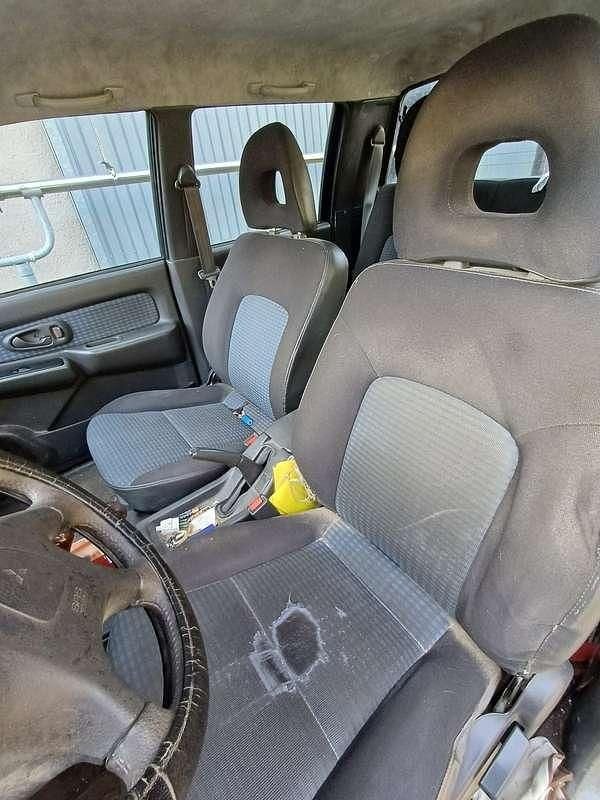 Usata Mitsubishi L200 99 CV (72 kW) 2000 Pick-up