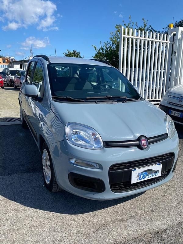 Usata Fiat Panda Pop 69 CV (50 kW) 2020 Blu Berlina