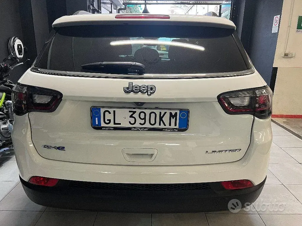 Usata Jeep Compass 131 CV (96 kW) 2022 Bianco SUV