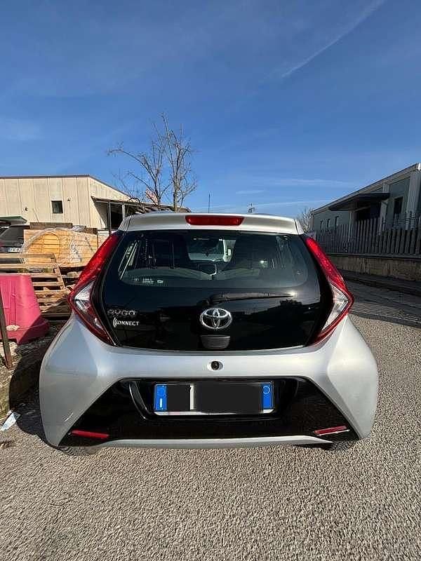 Usata Toyota Aygo Trend 72 CV (52 kW) 2020 Utilitaria