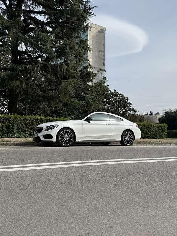 Usata Mercedes C220 Premium 170 CV (125 kW) 2018 Coupé
