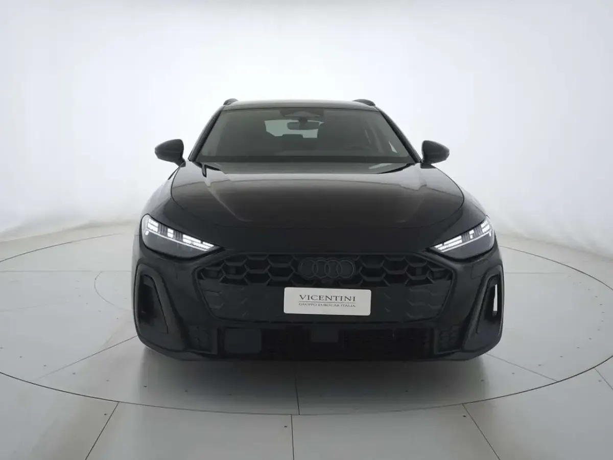 Nuova Audi A5 S-Line 204 CV (150 kW) 2026 Nero mito metallizzato Station wagon