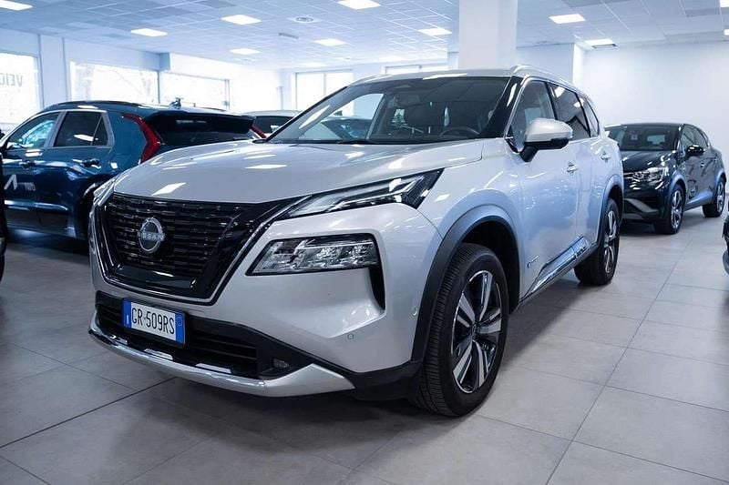 Argento Usata 2023 Nissan X-Trail Tekna SUV | 35.900 € (Cara) - Immagine 1/3