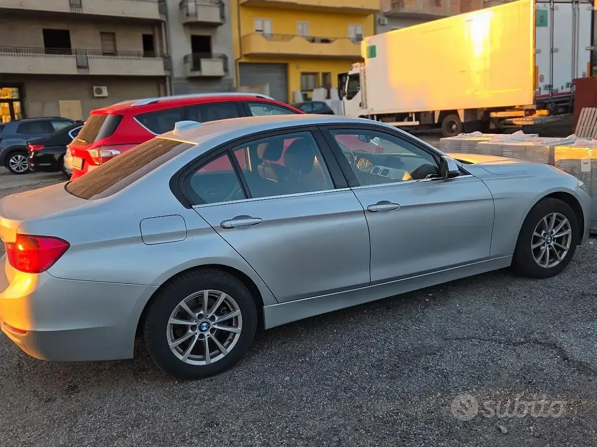 Usata BMW 316 116 CV (85 kW) 2012 Grigio Berlina