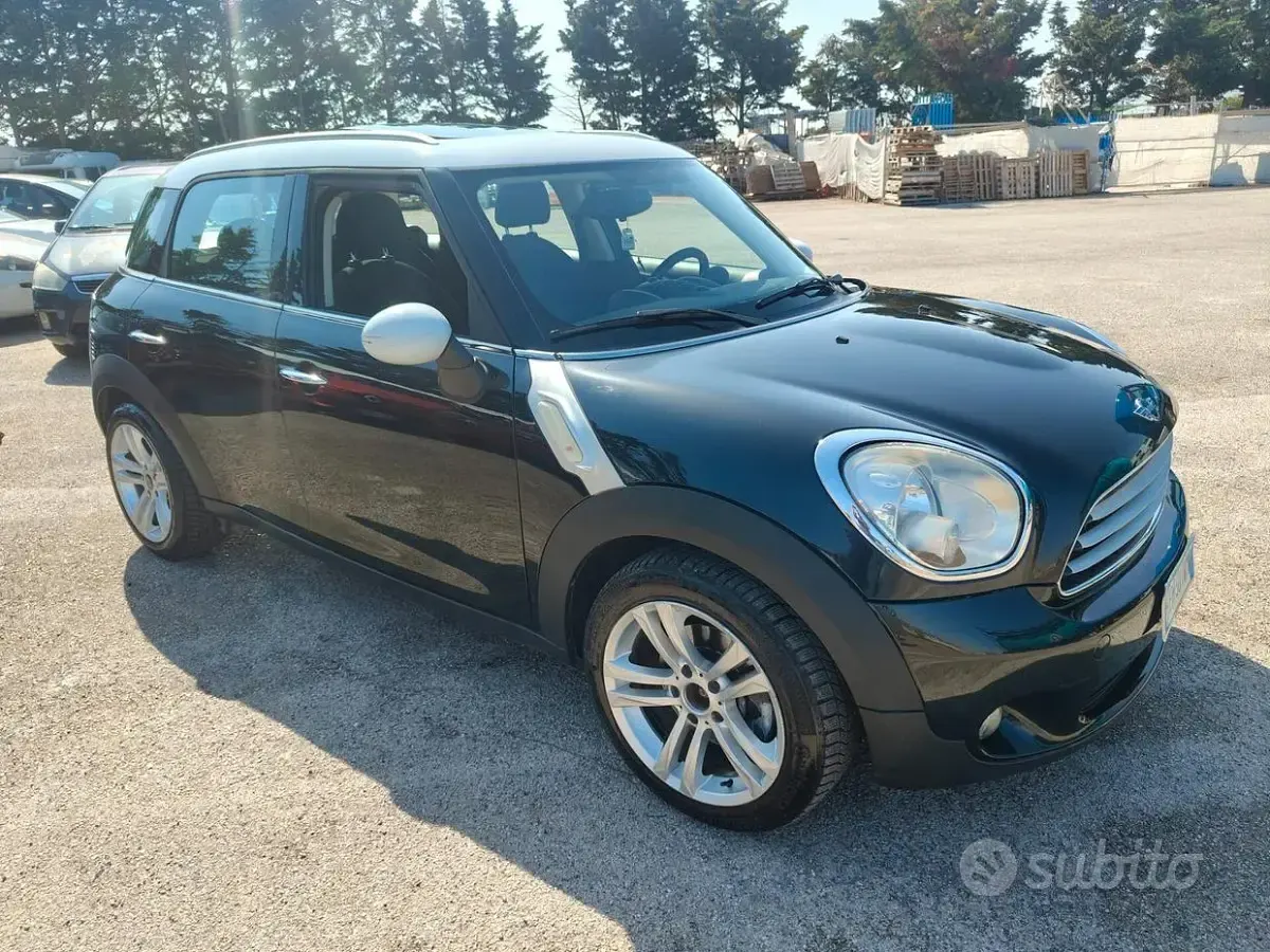 Usata Mini Cooper Countryman 111 CV (81 kW) 2011 Nero SUV