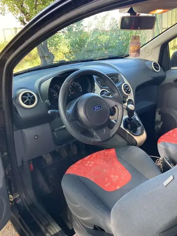 Usata Ford Ka 69 CV (50 kW) 2010 Nero Utilitaria