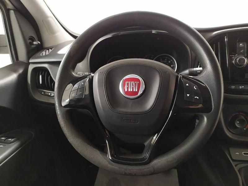 Usado Fiat Doblò Lounge 105 HP (77 kW) 2021 Branco Monovolume