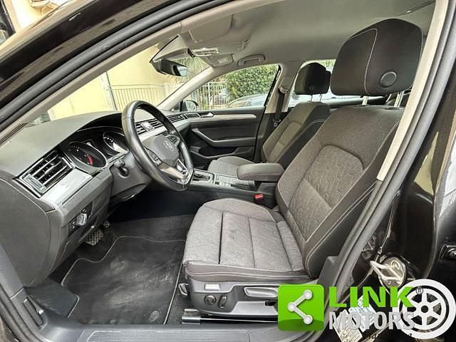 Usata VW Passat 149 CV (109 kW) 2023 Grigio Station wagon