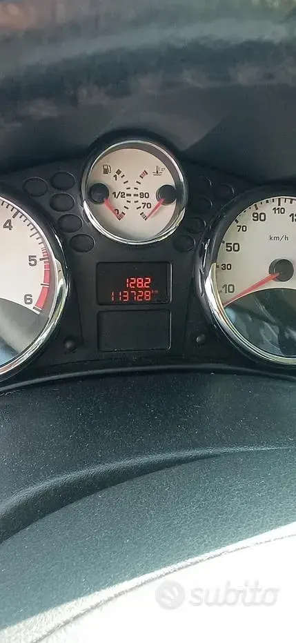 Usata Peugeot 207 68 CV (50 kW) 2011 Berlina