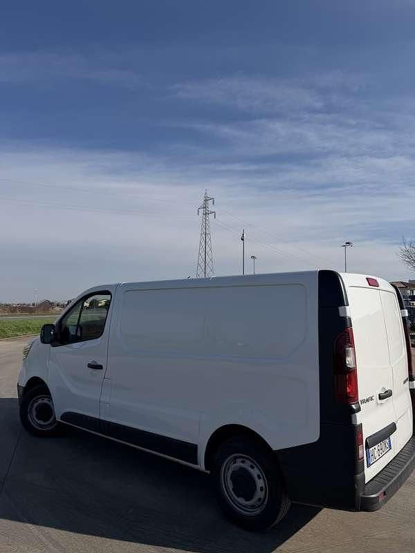 Usata Renault Trafic 131 CV (96 kW) 2024