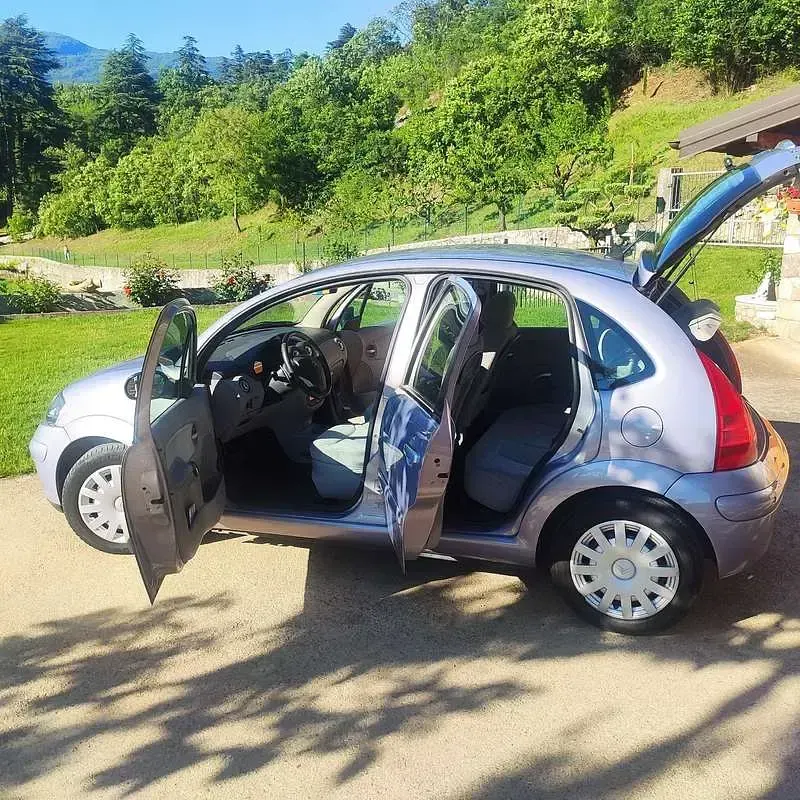 Usata Citroën C3 Exclusive 68 CV (50 kW) 2004 Grigio Berlina