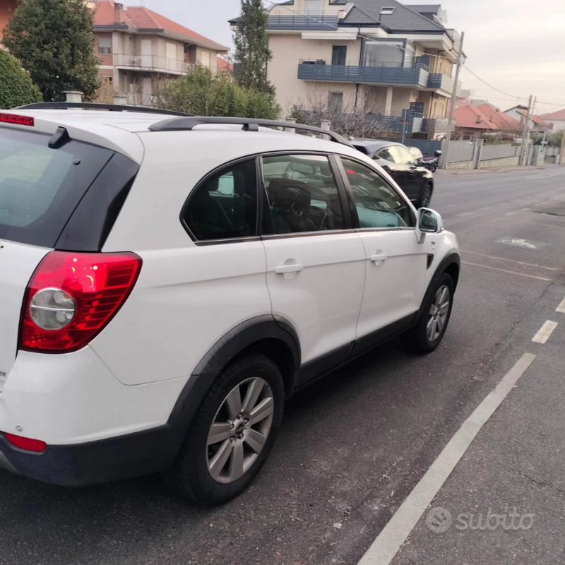 Usata 2008 Chevrolet Captiva SUV | 5000 € (Cara) - Immagine 1/4