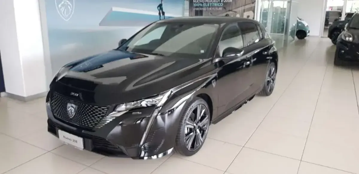 Usata Peugeot 308 GT 131 CV (96 kW) 2023 Nero Berlina