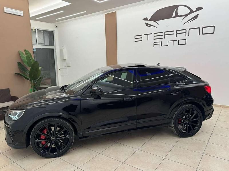 Usata Audi RS Q3 Sportback Ambiente 400 CV (294 kW) 2023 Nero perla SUV