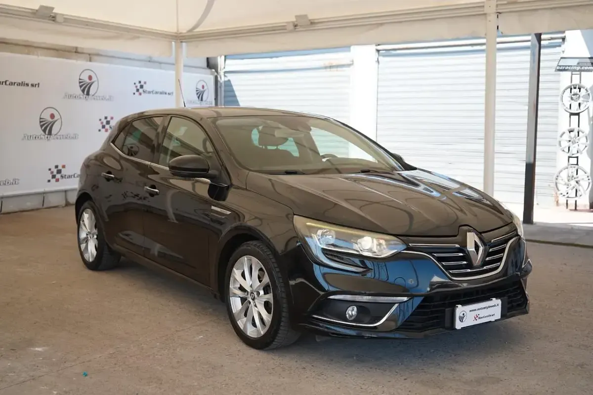 Usata Renault Mégane IV Intens 110 CV (80 kW) 2016 Nero Berlina