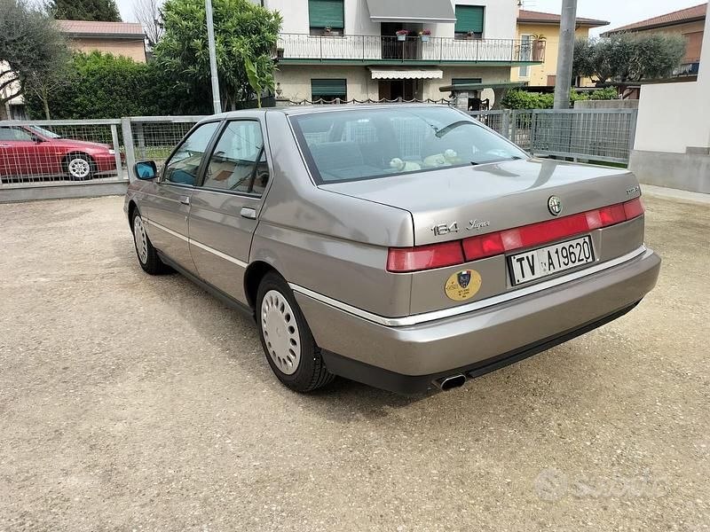 Usata Alfa Romeo 164 1994 Grigio Berlina