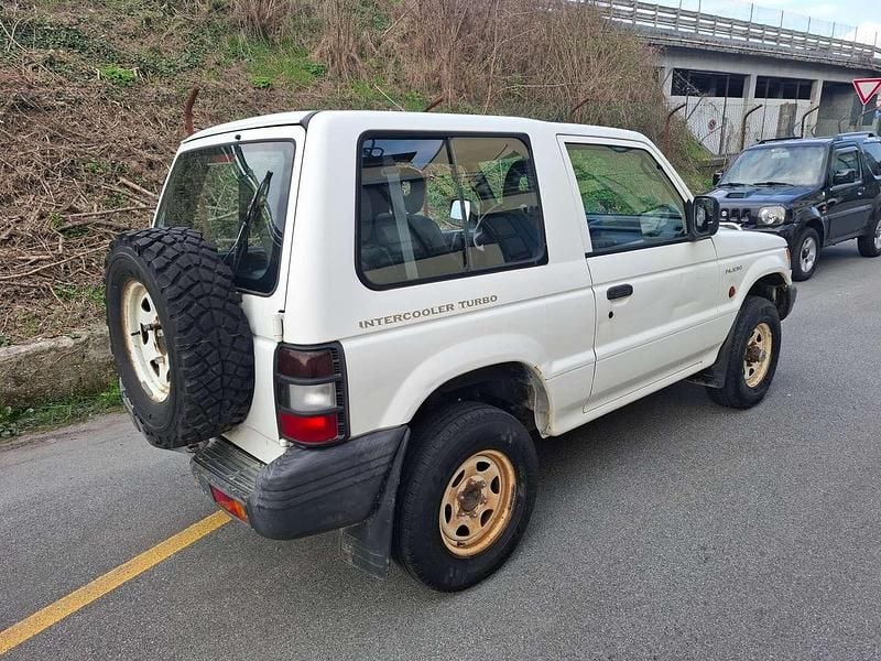Usata Mitsubishi Pajero Top 99 CV (72 kW) 1999 Bianco SUV