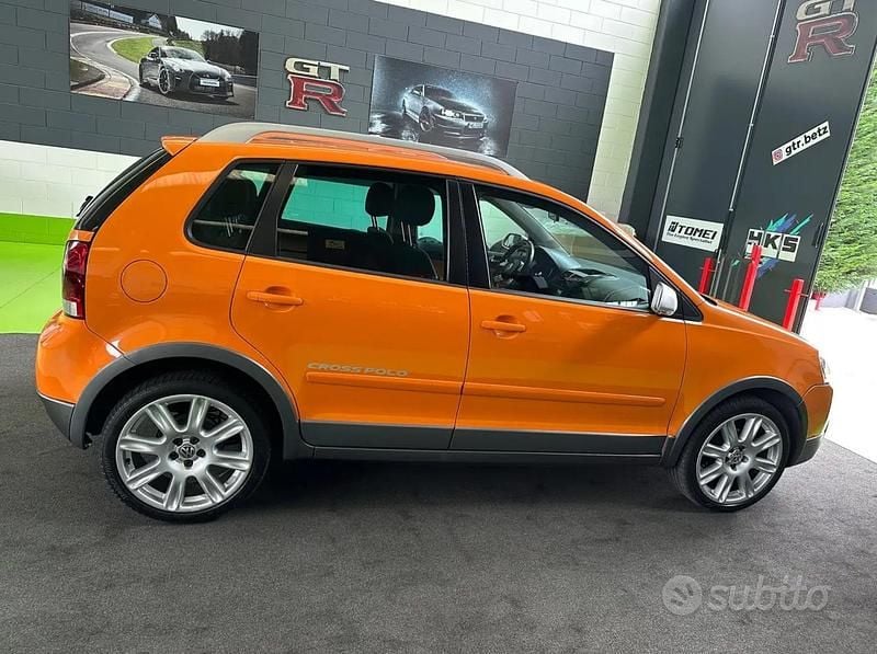 Käytetty VW Polo Cross 69 HP (50 kW) 2009 Oranssi Viistoperä