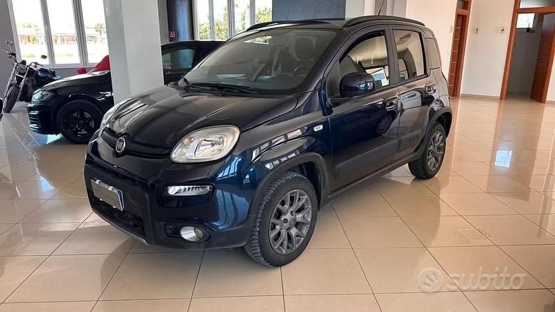 Usata Fiat Panda Cross Cross 95 CV (69 kW) 2017 Blu Utilitaria