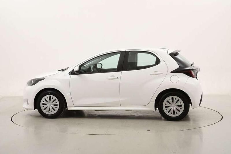 Usata Toyota Yaris Hybrid Business Edition 116 CV (85 kW) 2023 Bianco Utilitaria