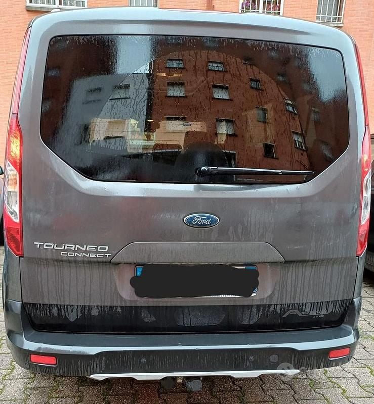 Usata Ford Tourneo Connect 120 CV (88 kW) 2022 Grigio Monovolume