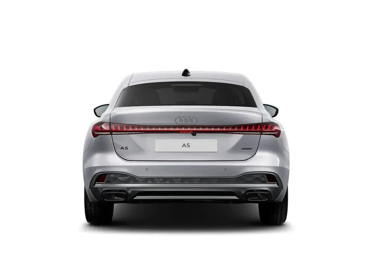 Nuova Audi A5 Advanced 204 CV (150 kW) 2026 Argento fioretto metallizzato Berlina