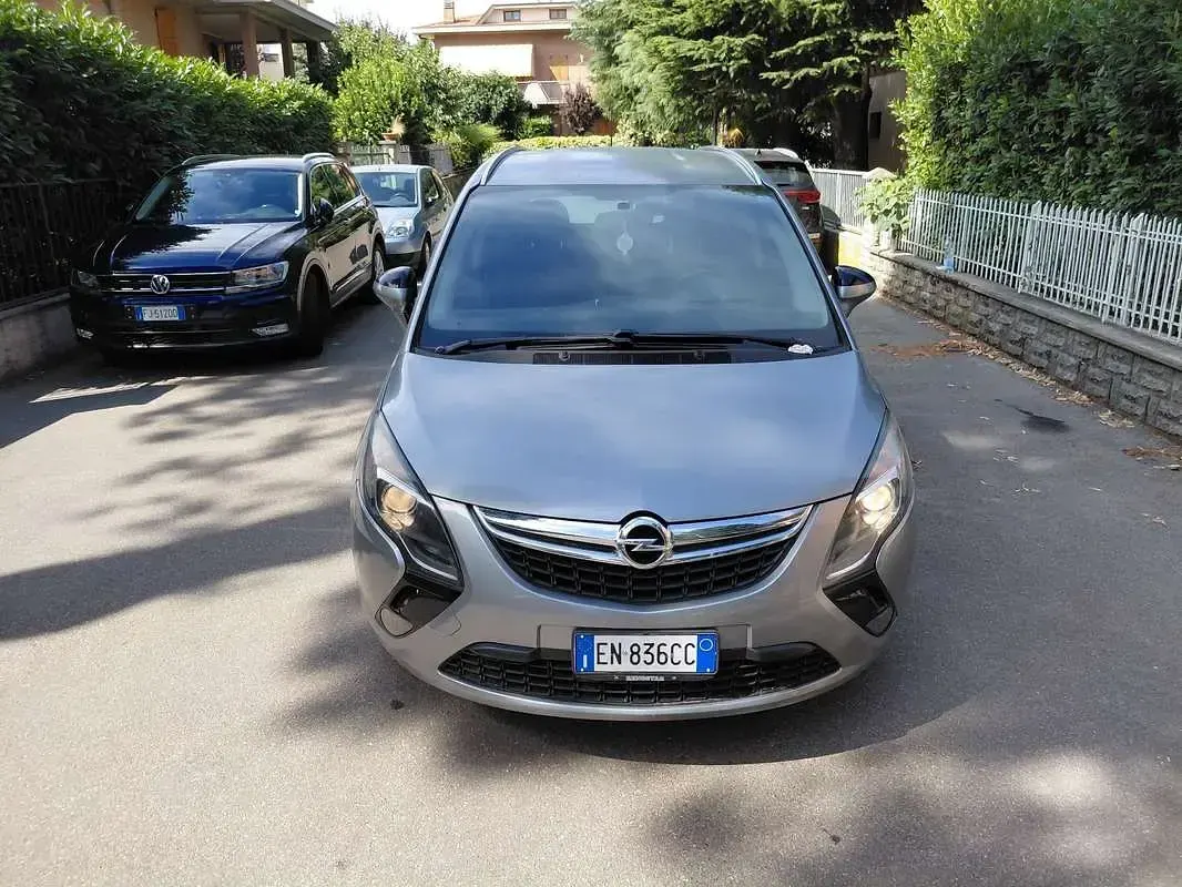 Usata Opel Zafira Tourer 150 CV (110 kW) 2012 Monovolume